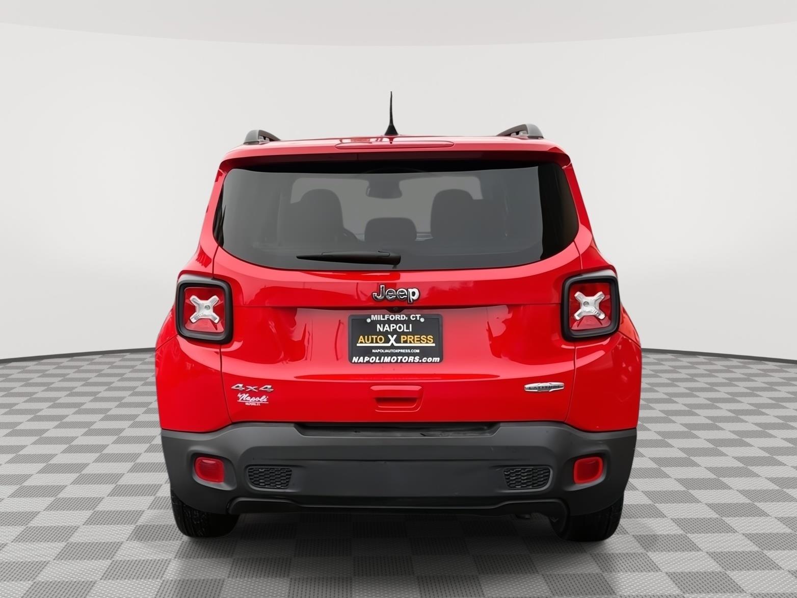 View vehicle photo 4