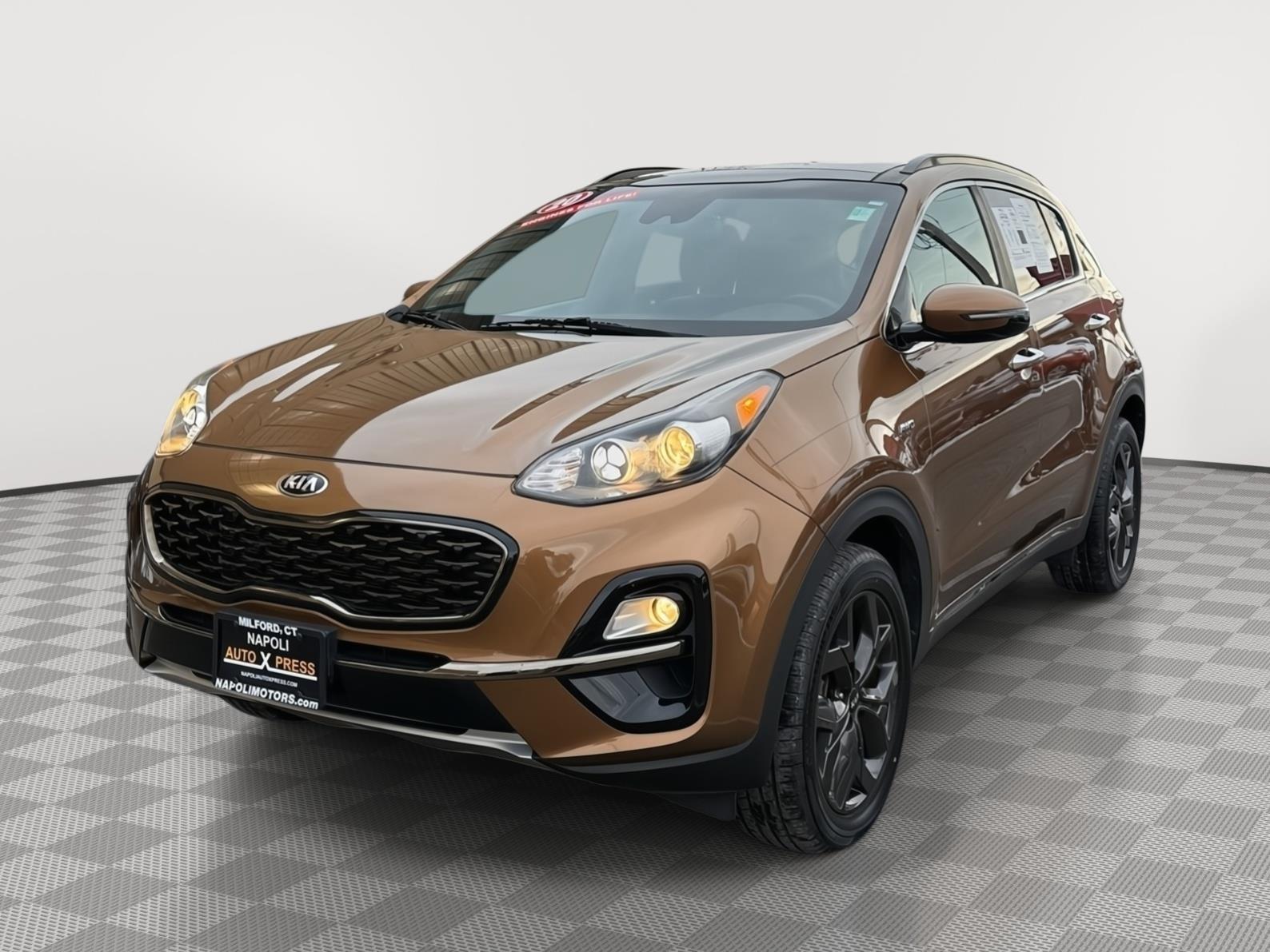 View vehicle photo 7