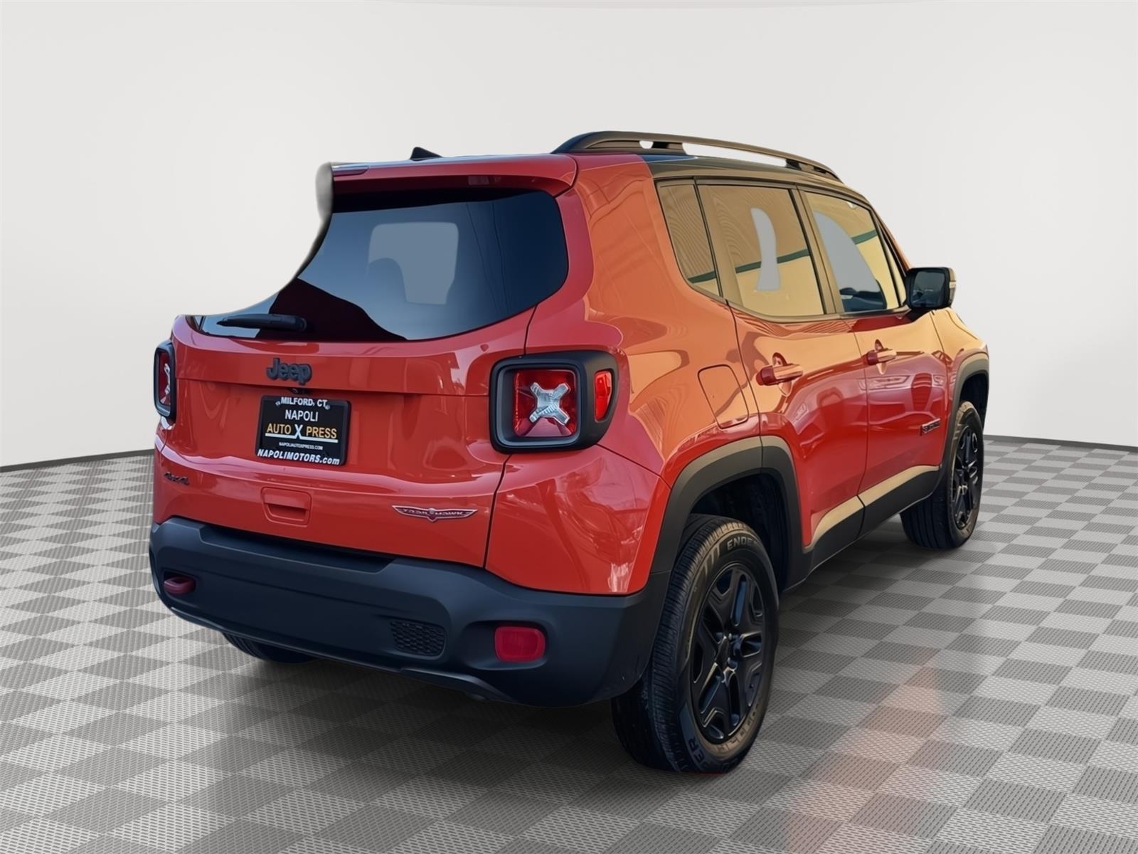 View vehicle photo 3