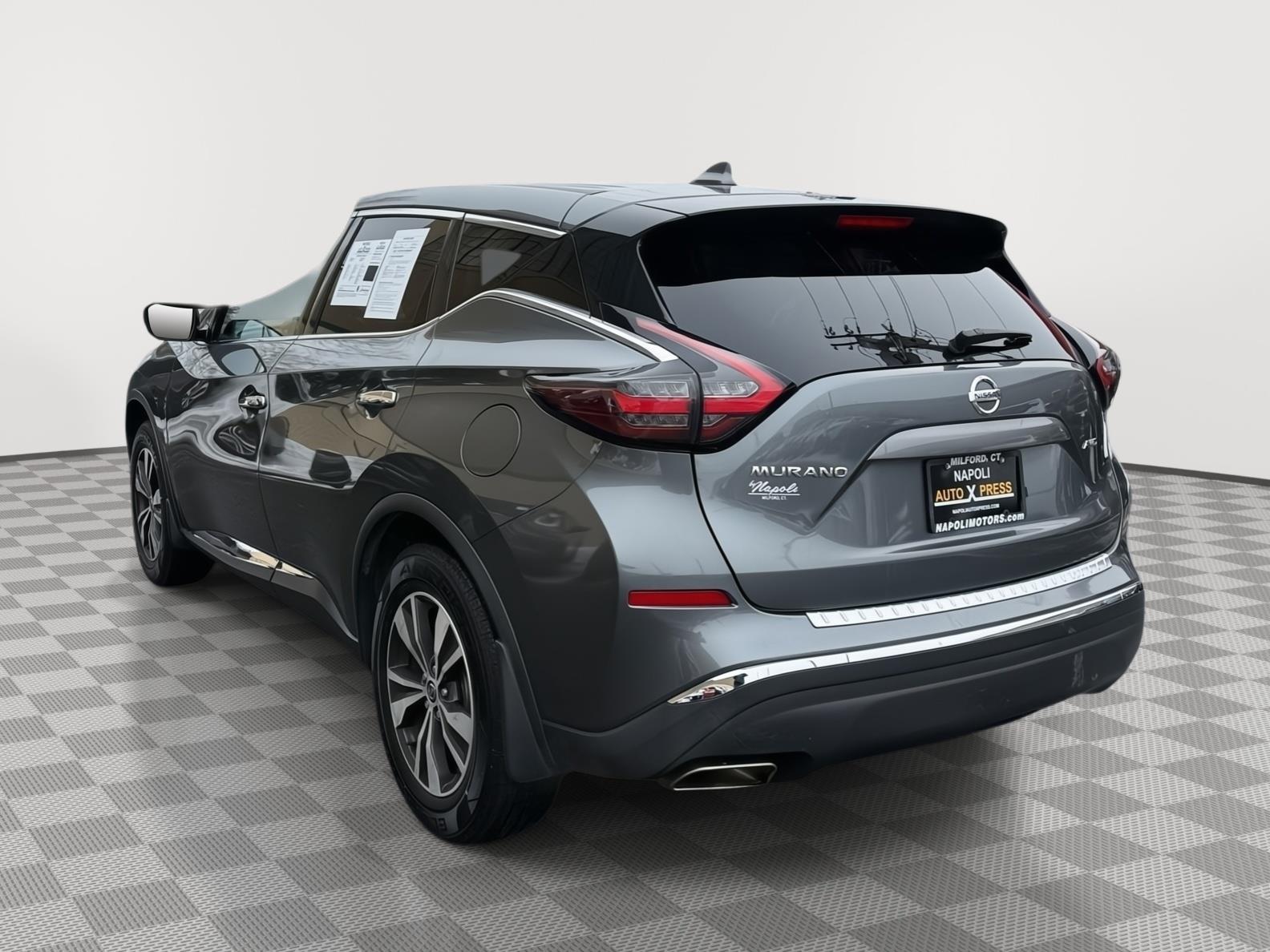 View vehicle photo 5