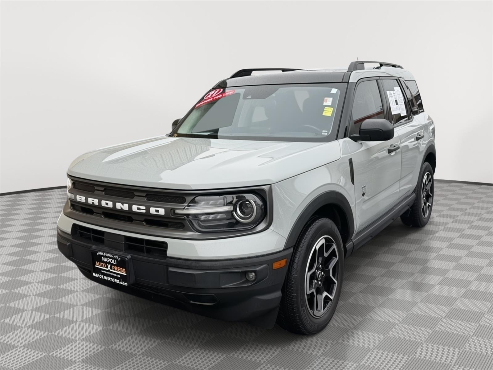 View vehicle photo 7