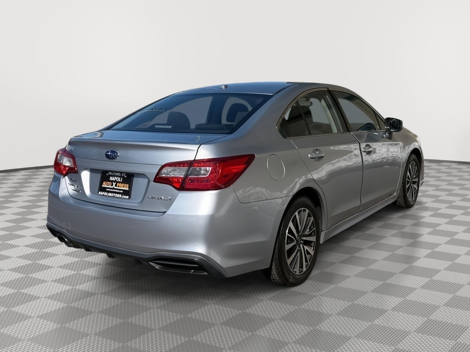 View vehicle photo 3