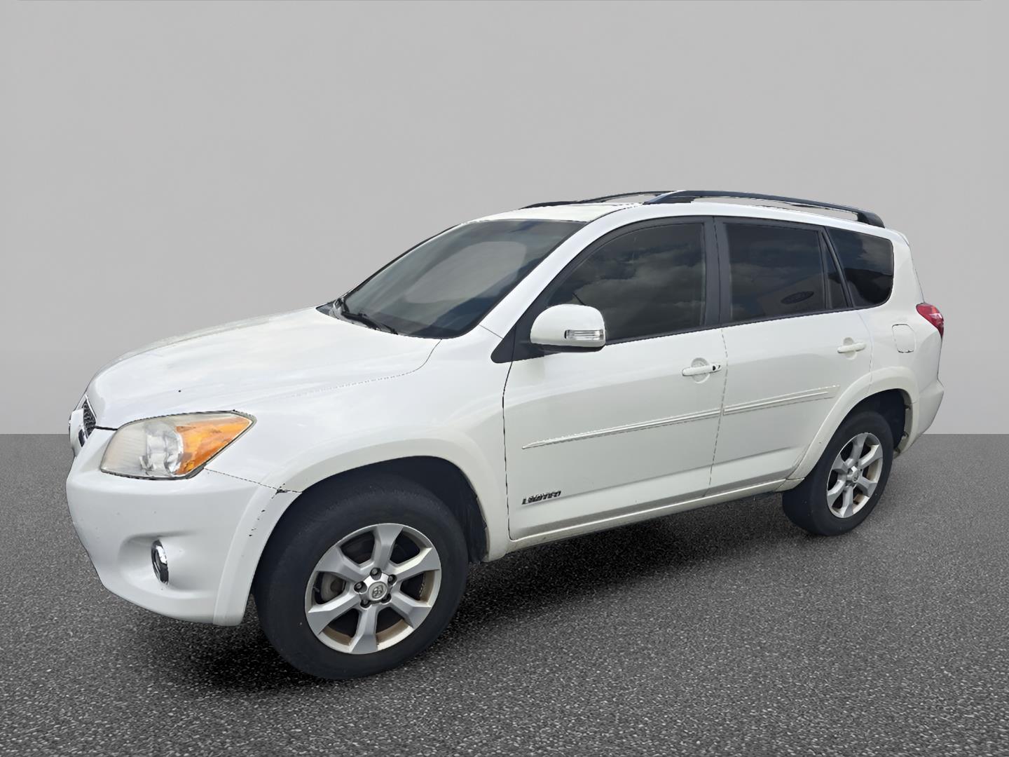 White (Blizzard Pearl) 2012 Toyota RAV4 SUV / Crossover Front-Wheel Drive 5-Speed Automatic