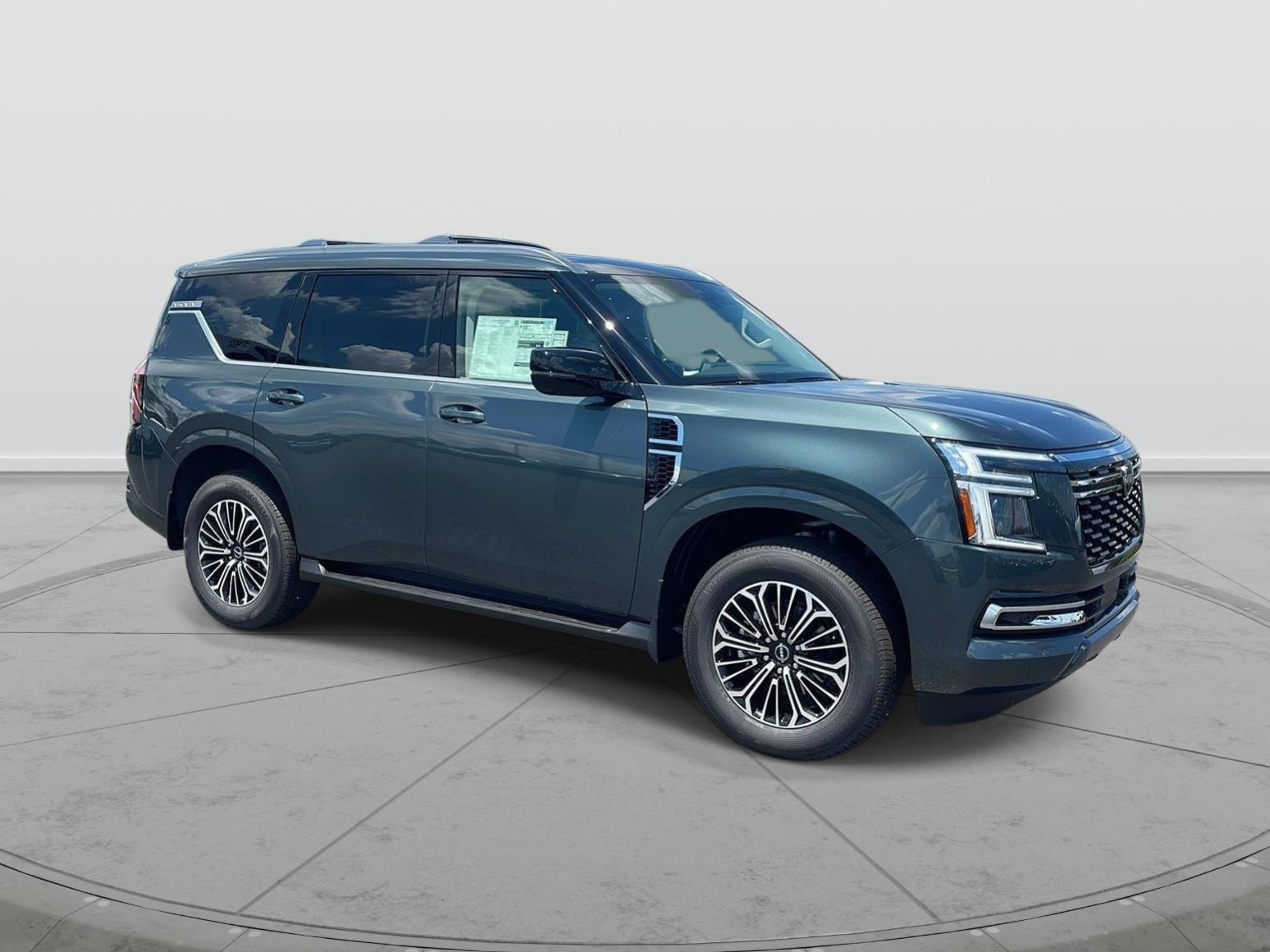 2026 Nissan Armada Platinum 4x2's photo