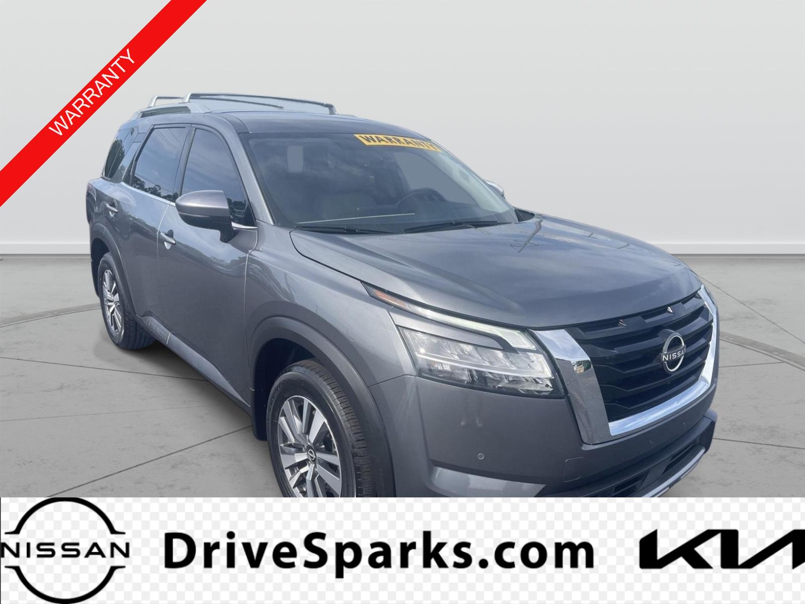 2024 Nissan Pathfinder SL