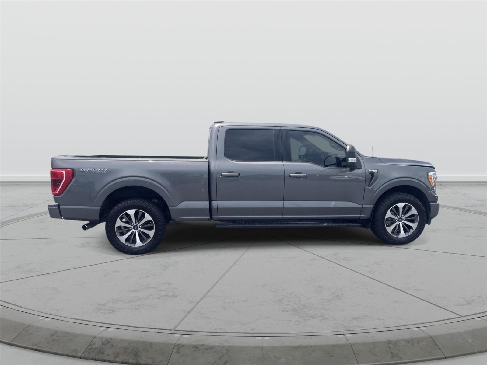 2023 Ford F-150 XLT - Photo 13