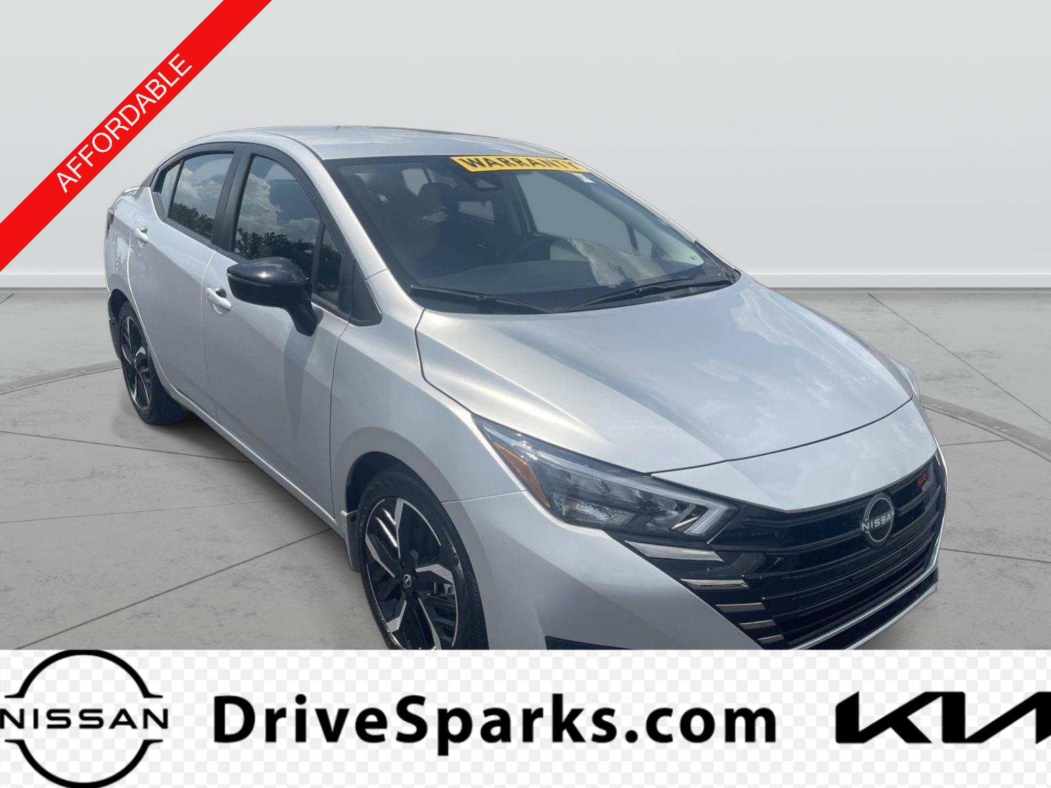 2025 Nissan Versa SR