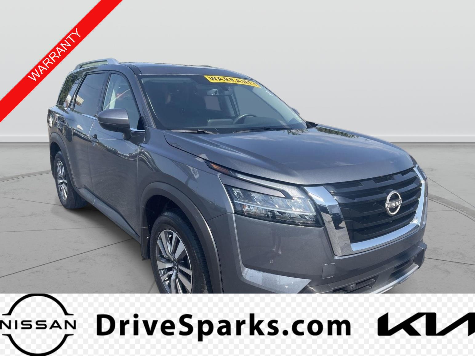2024 Nissan Pathfinder SL