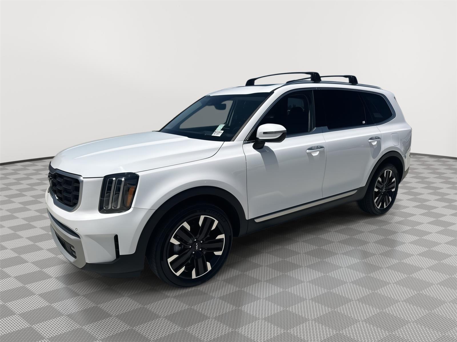 Glacial White Pearl 2024 Kia Telluride SUV / Crossover All-Wheel Drive 8-Speed Automatic