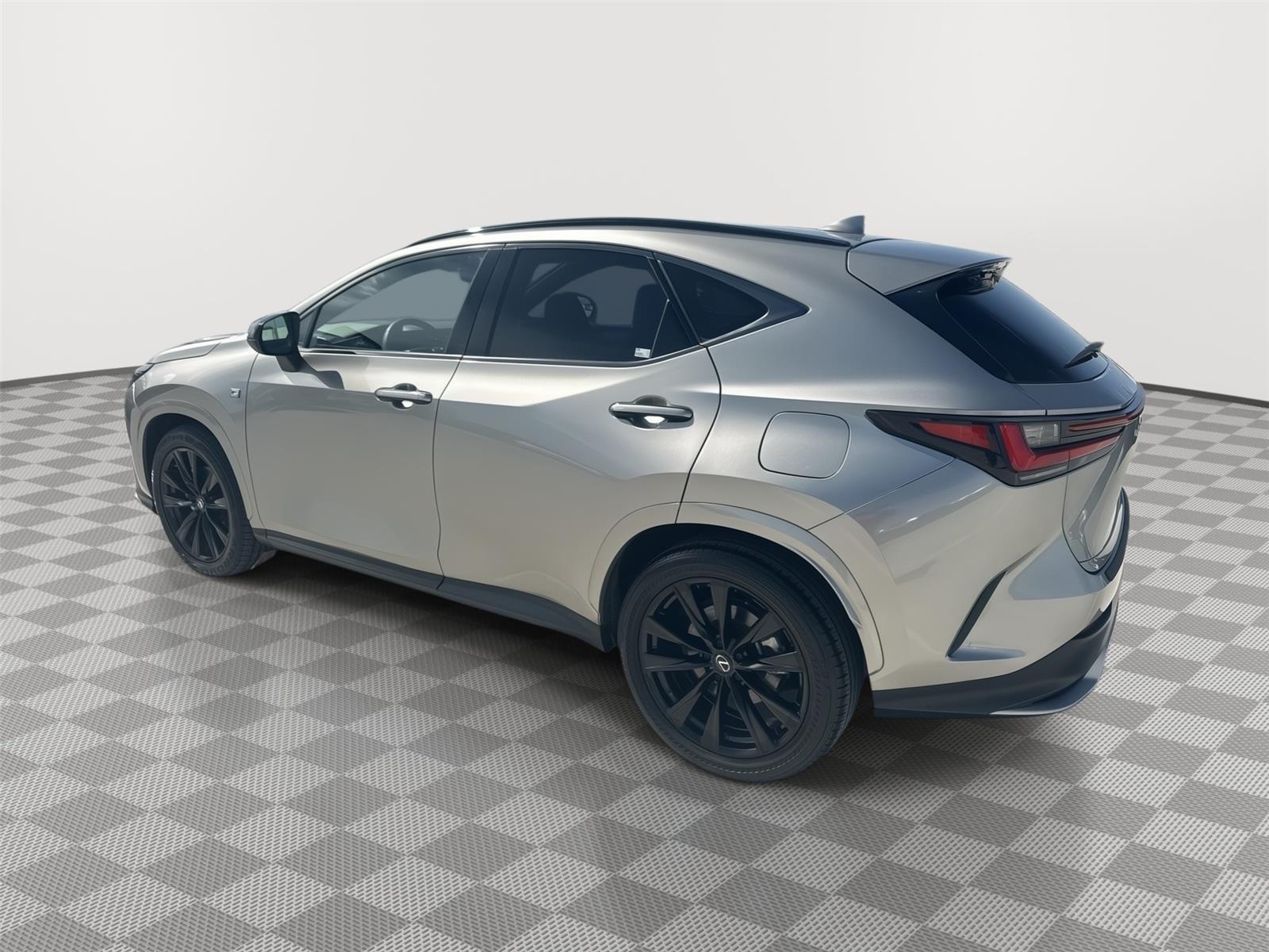 View vehicle photo 6