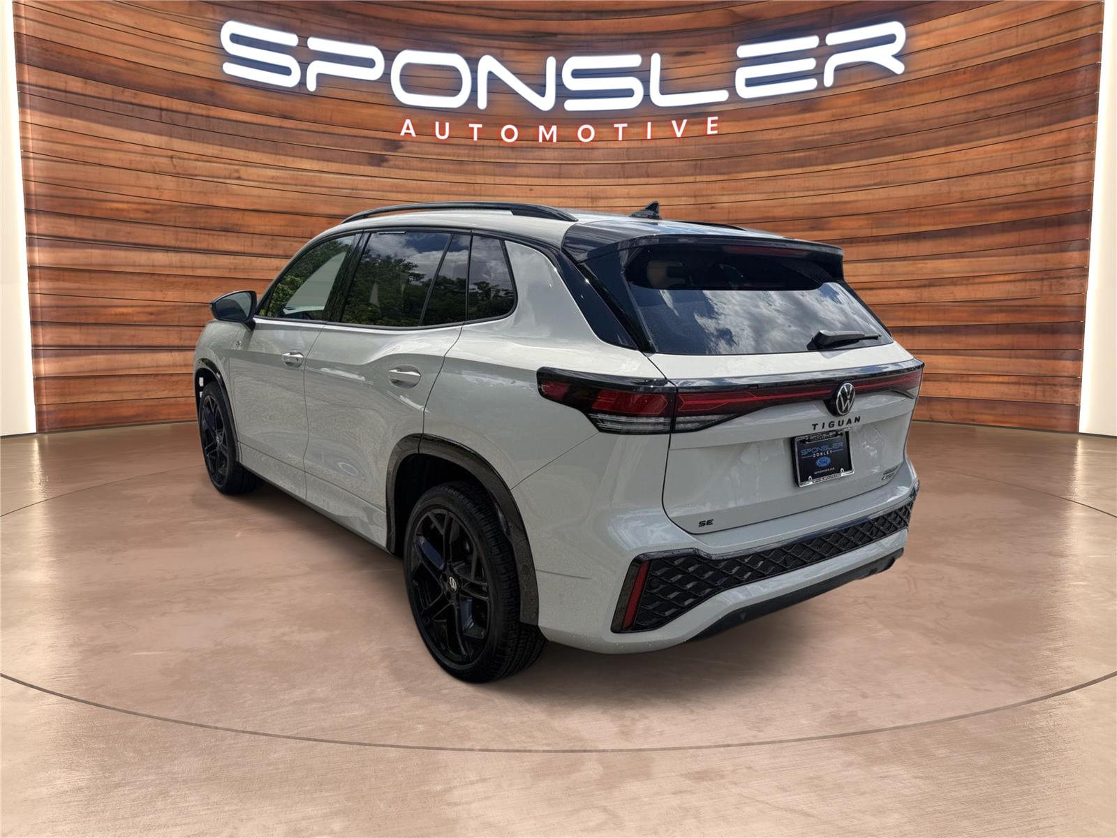 View vehicle photo 3