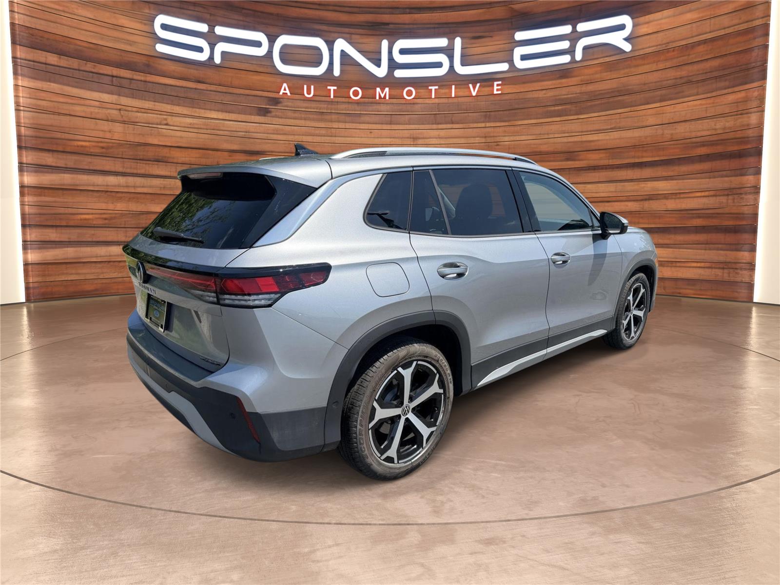 View vehicle photo 6