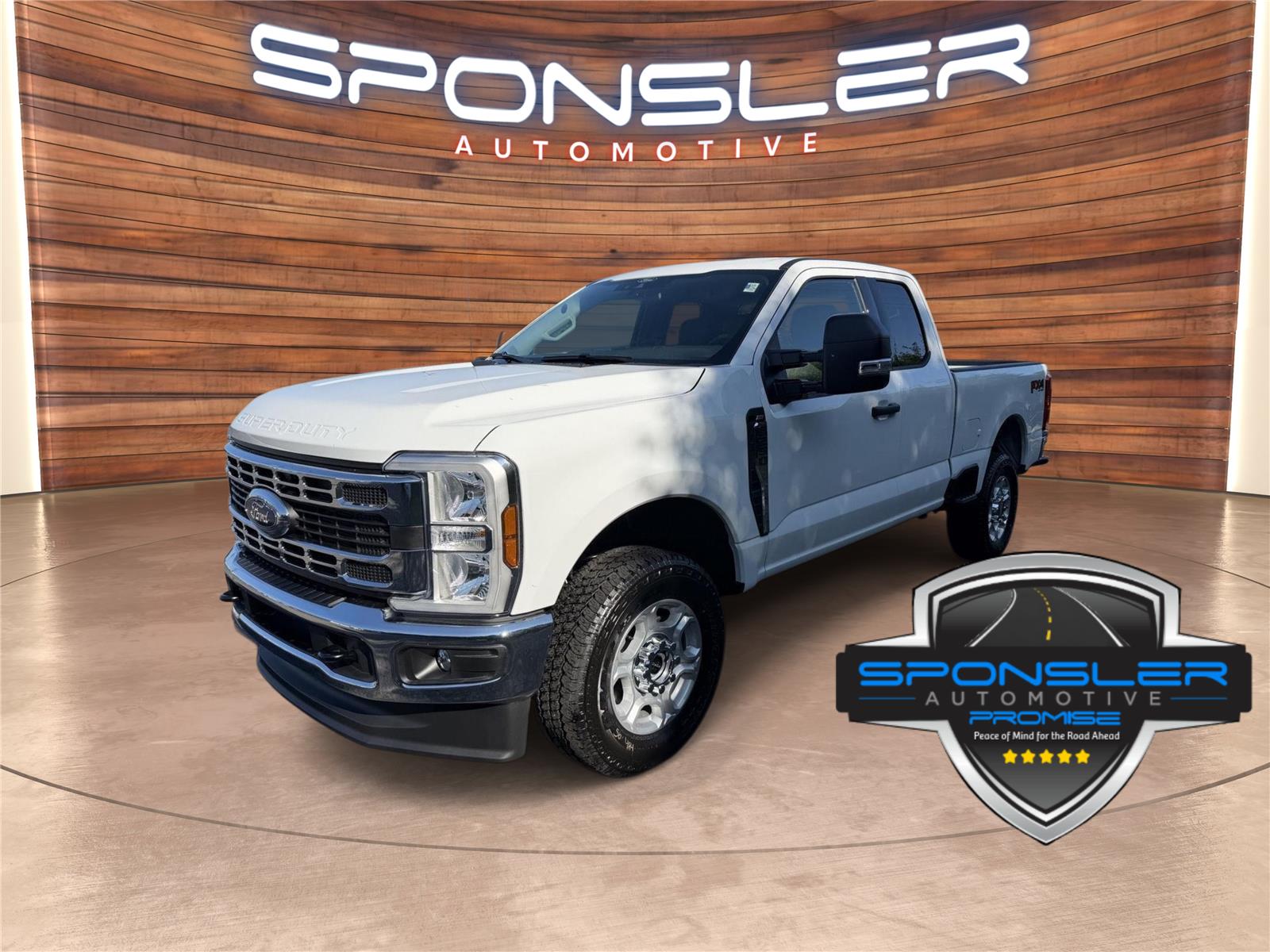 Oxford White 2026 Ford F-250 Super Duty Pickup Truck Four-Wheel Drive Automatic