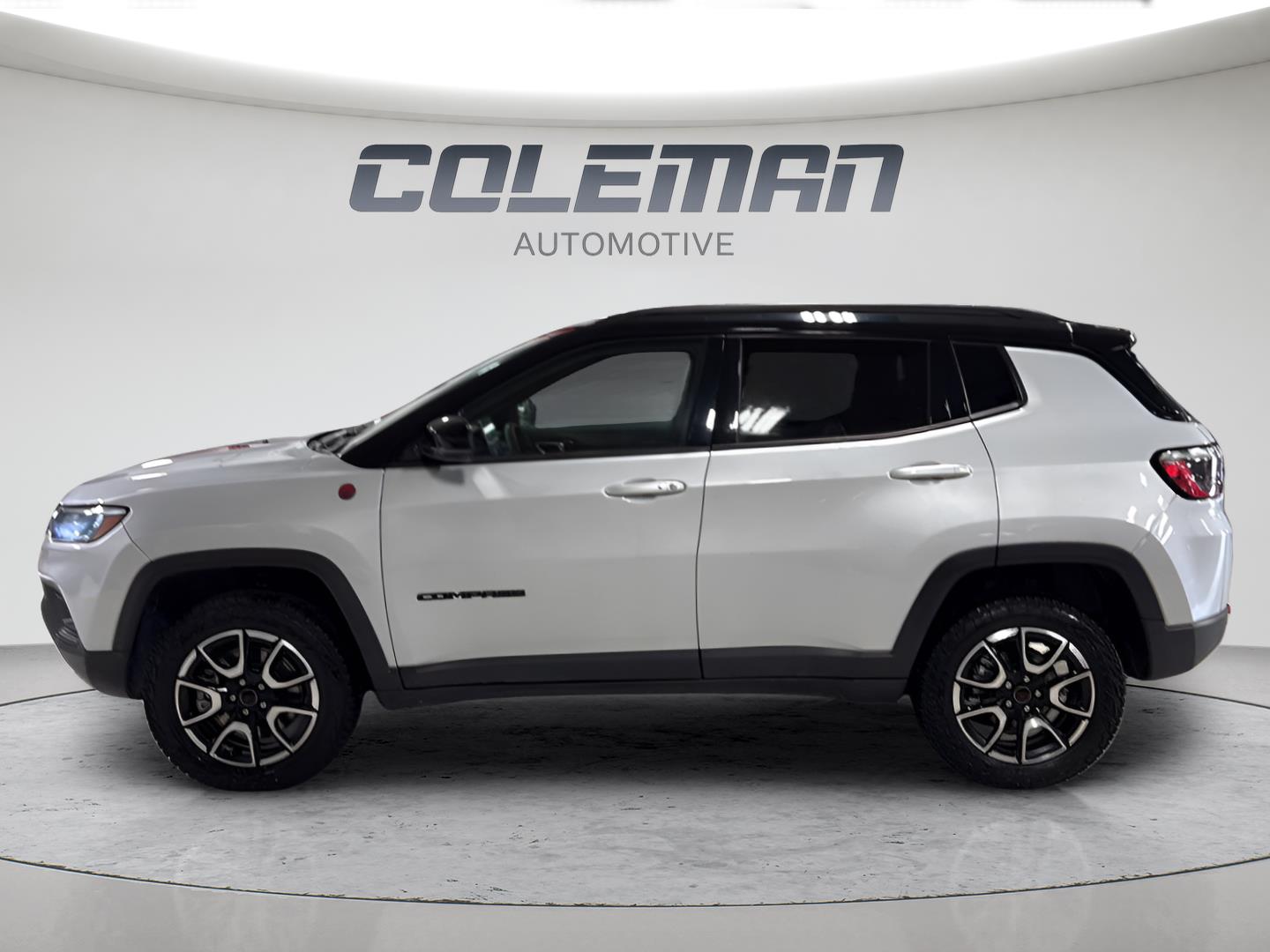 Silver Zynith Metallic Clearcoat 2025 Jeep Compass SUV / Crossover Four-Wheel Drive 8-Speed Automatic