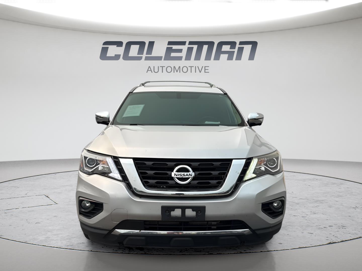 Brilliant Silver Metallic 2017 Nissan Pathfinder SUV / Crossover Four-Wheel Drive Continuously Variable Transmission