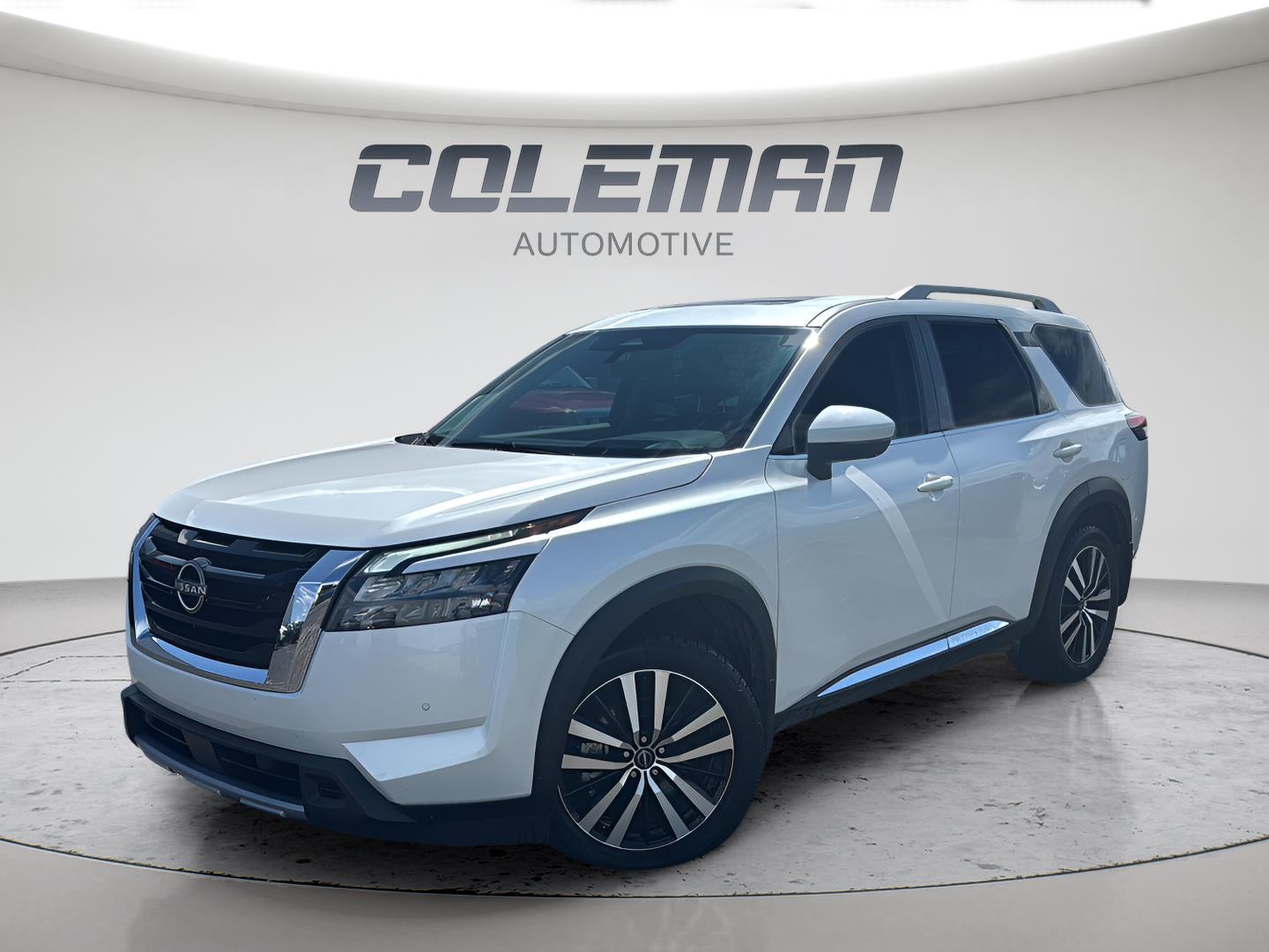 Everest White Pearl Tricoat 2025 Nissan Pathfinder SUV / Crossover All-Wheel Drive Automatic