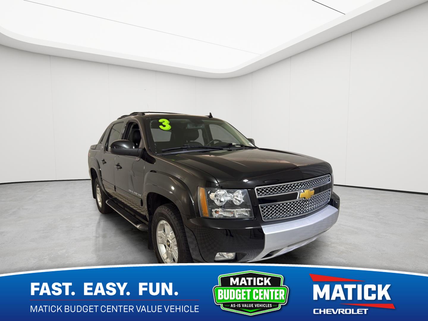 Black 2013 Chevrolet Avalanche Pickup Truck Four-Wheel Drive 6-Speed Automatic