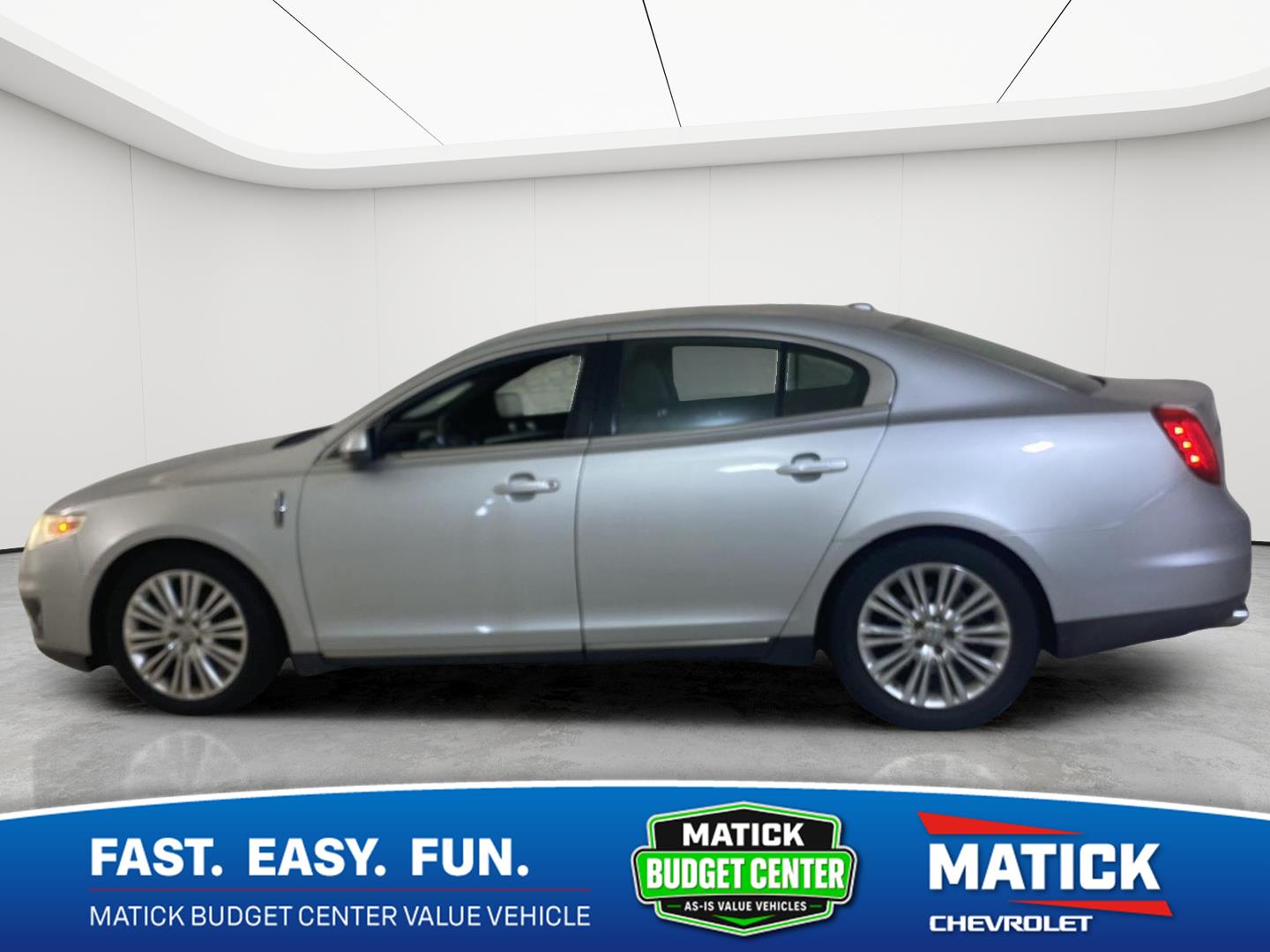 Brilliant Silver Clearcoat Metallic 2009 Lincoln MKS Sedan All-Wheel Drive 6-Speed Automatic