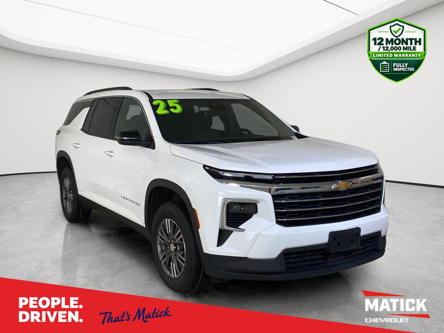 Summit White 2025 Chevrolet Traverse SUV / Crossover Front-Wheel Drive 8-Speed Automatic