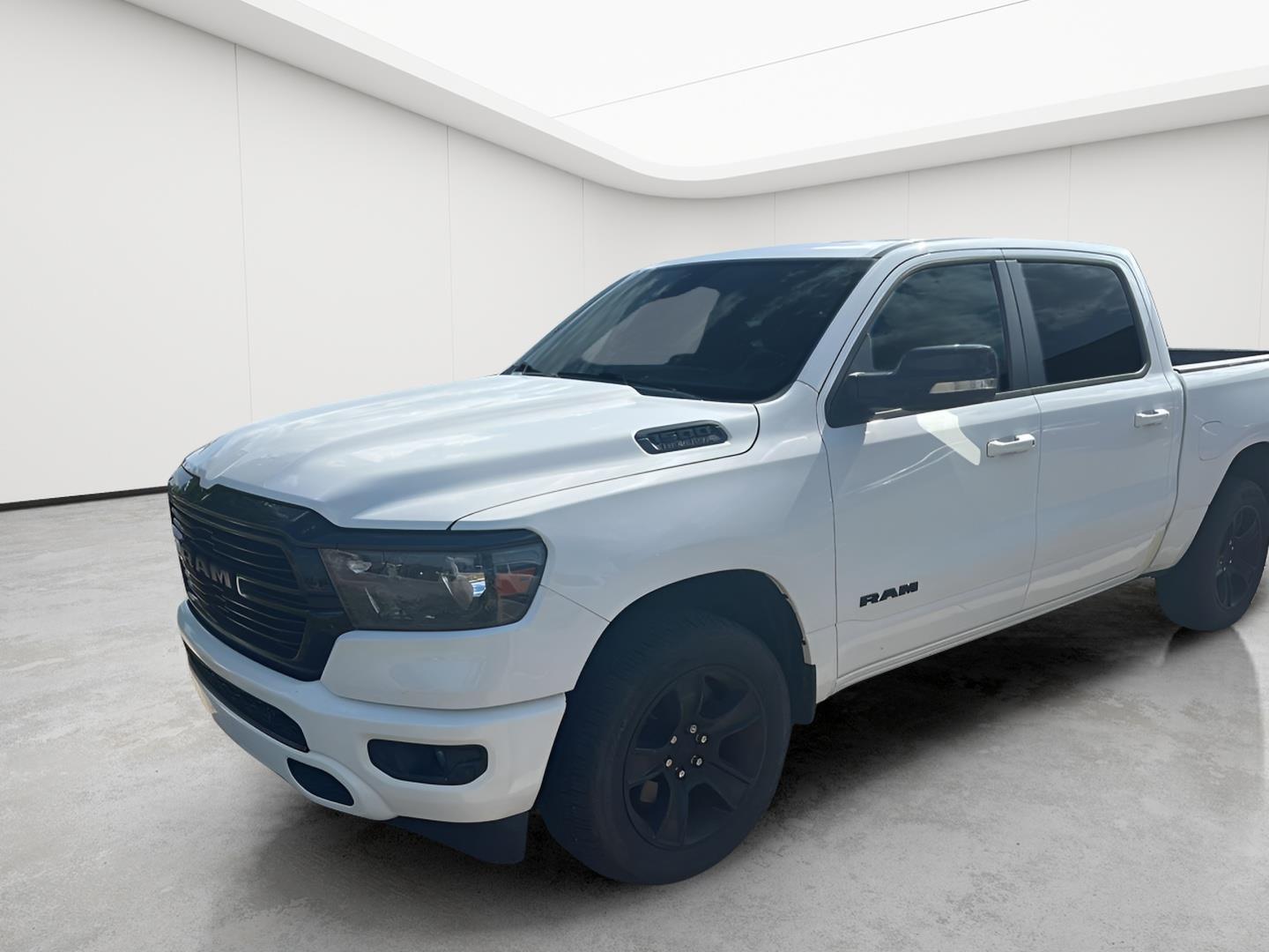 Bright White Clearcoat 2021 RAM 1500 Pickup Truck Four-Wheel Drive 8-Speed Automatic