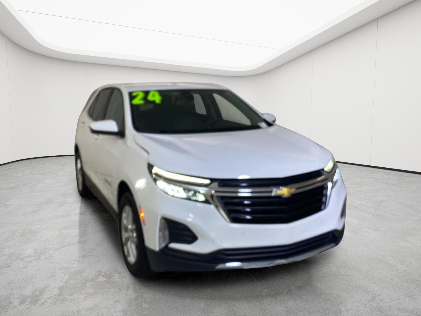 Summit White 2024 Chevrolet Equinox SUV / Crossover Front-Wheel Drive 6-Speed Automatic Overdrive