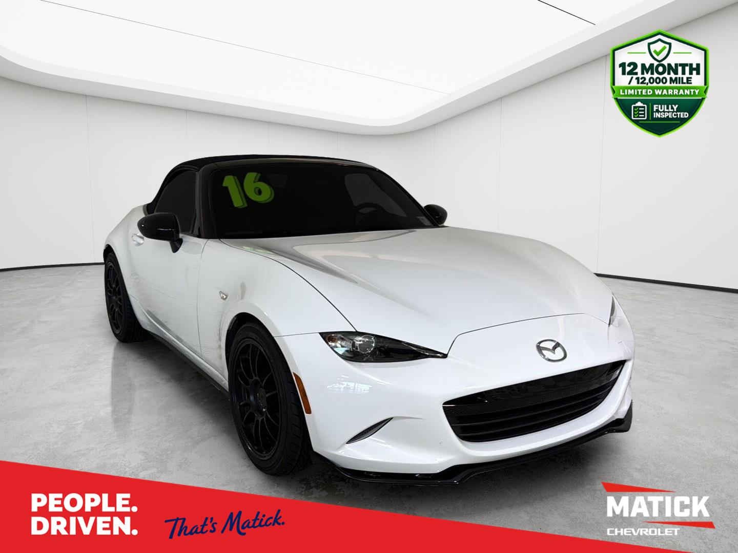 Arctic White 2016 Mazda MX-5 Miata Convertible Rear-Wheel Drive Manual