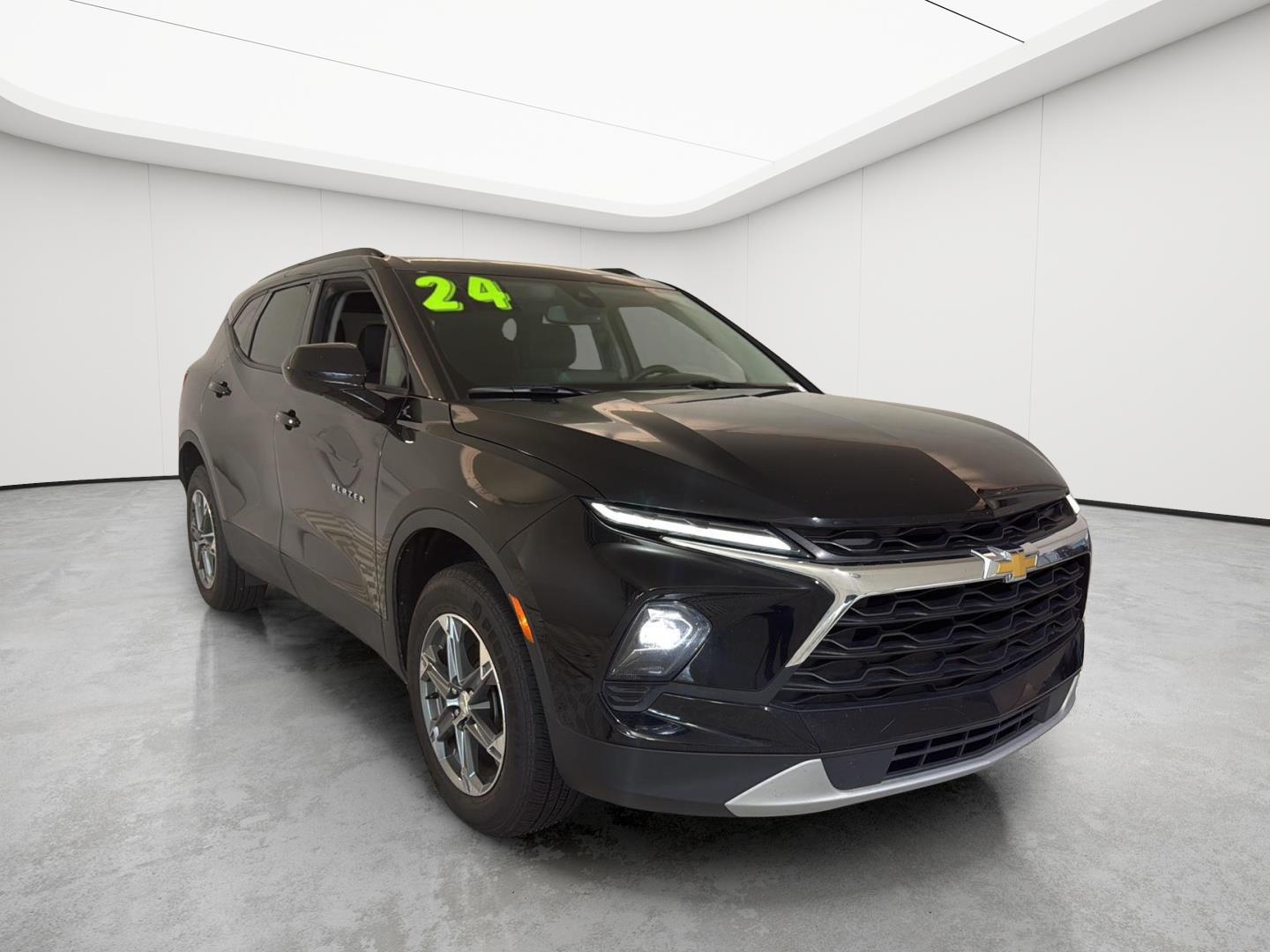 Black 2024 Chevrolet Blazer SUV / Crossover Front-Wheel Drive 9-Speed Automatic