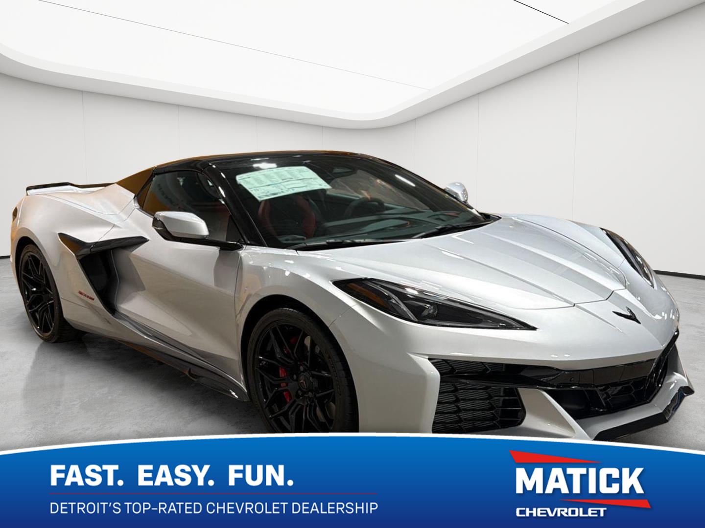 Arctic White 2026 Chevrolet Corvette Coupe Rear-Wheel Drive 8-Speed Dual Clutch