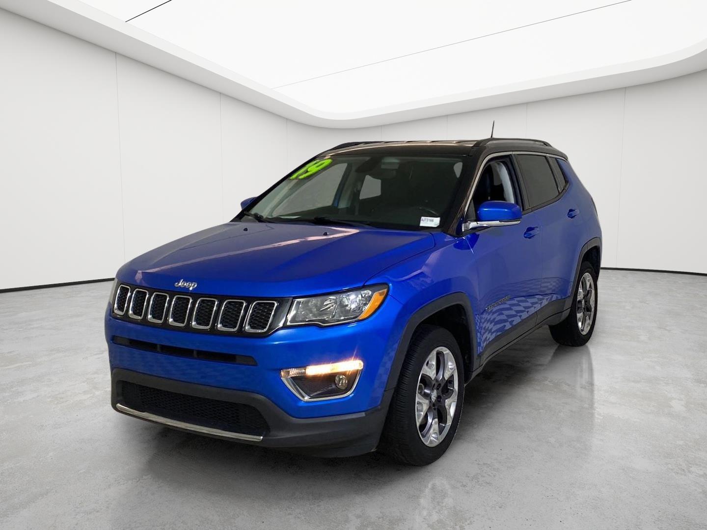 Laser Blue Pearlcoat 2019 Jeep Compass SUV / Crossover Four-Wheel Drive 9-Speed Automatic