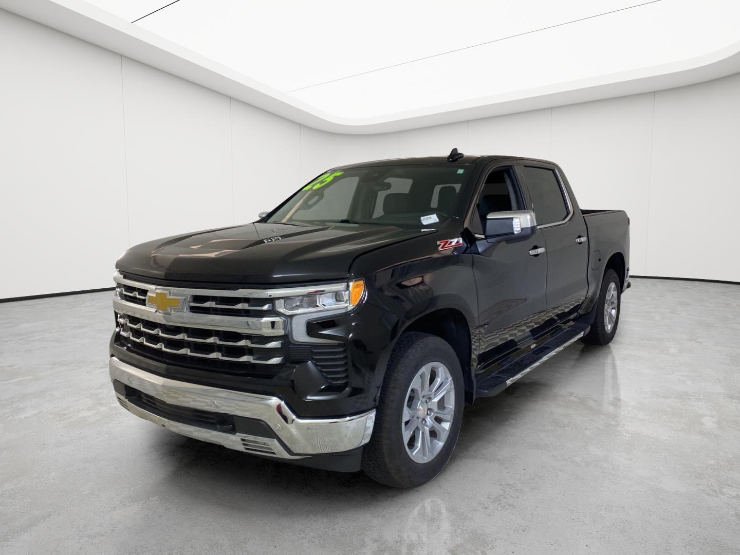 Black 2025 Chevrolet Silverado 1500 Pickup Truck Four-Wheel Drive Automatic