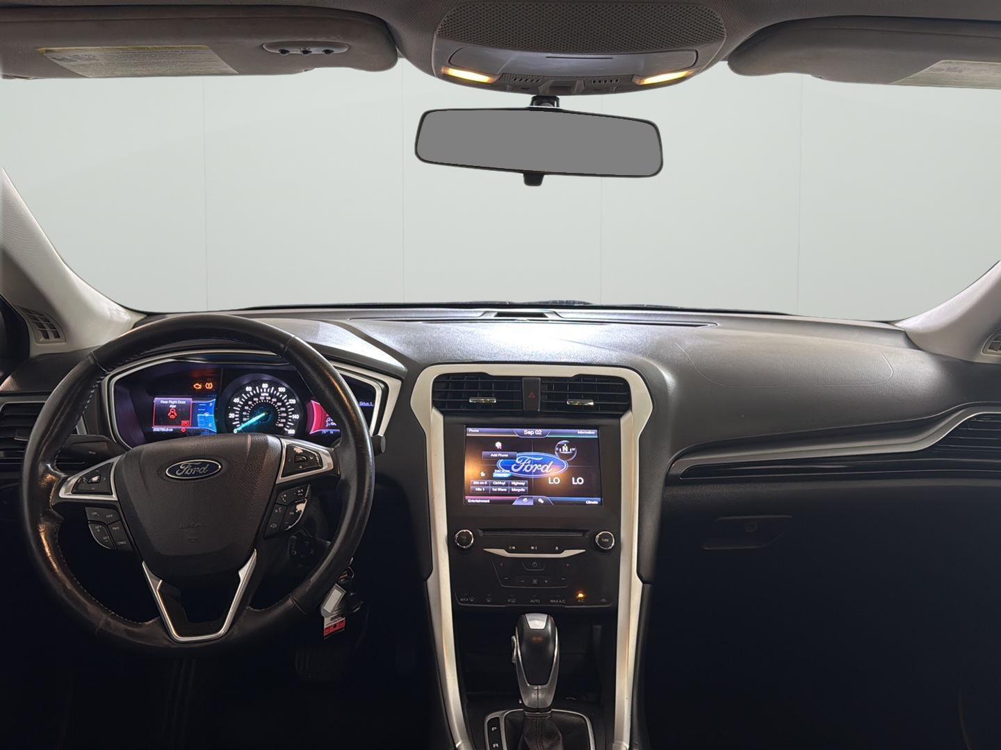 2013 Ford Fusion #16