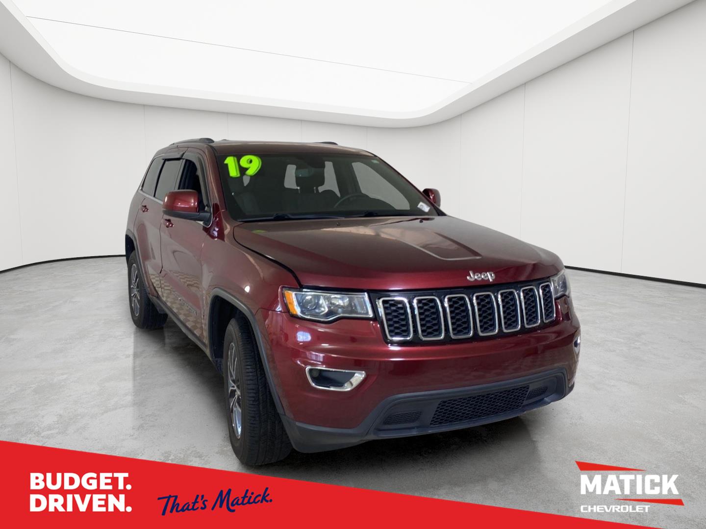 Velvet Red Pearlcoat 2019 Jeep Grand Cherokee SUV / Crossover Four-Wheel Drive 8-Speed Automatic