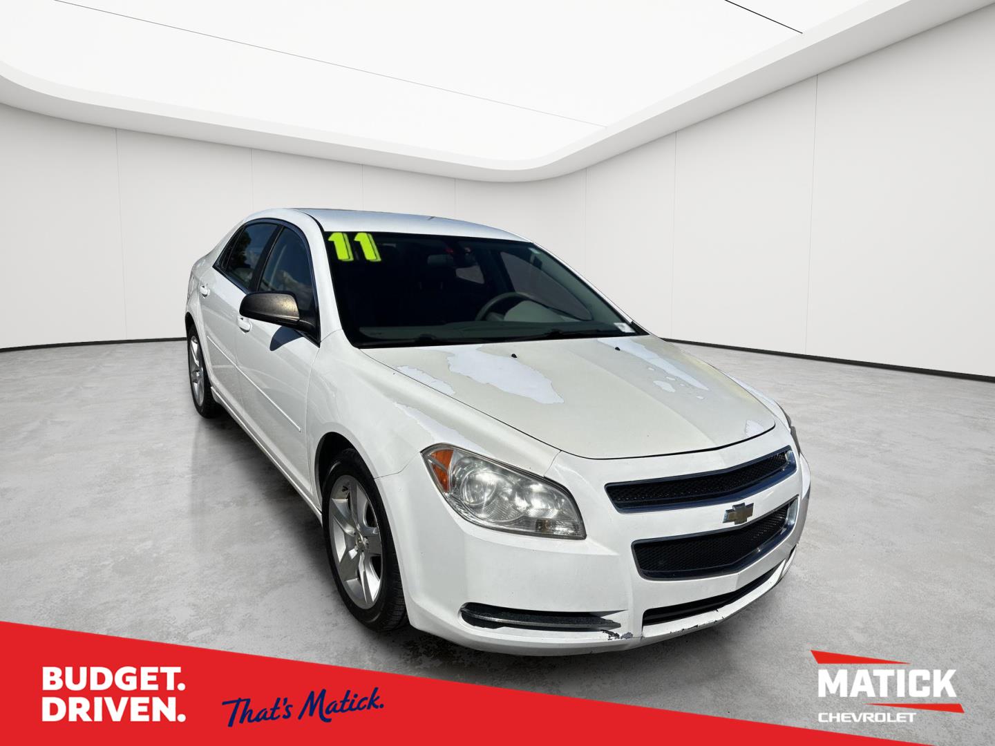 Summit White 2011 Chevrolet Malibu Sedan Front-Wheel Drive 6-Speed Automatic