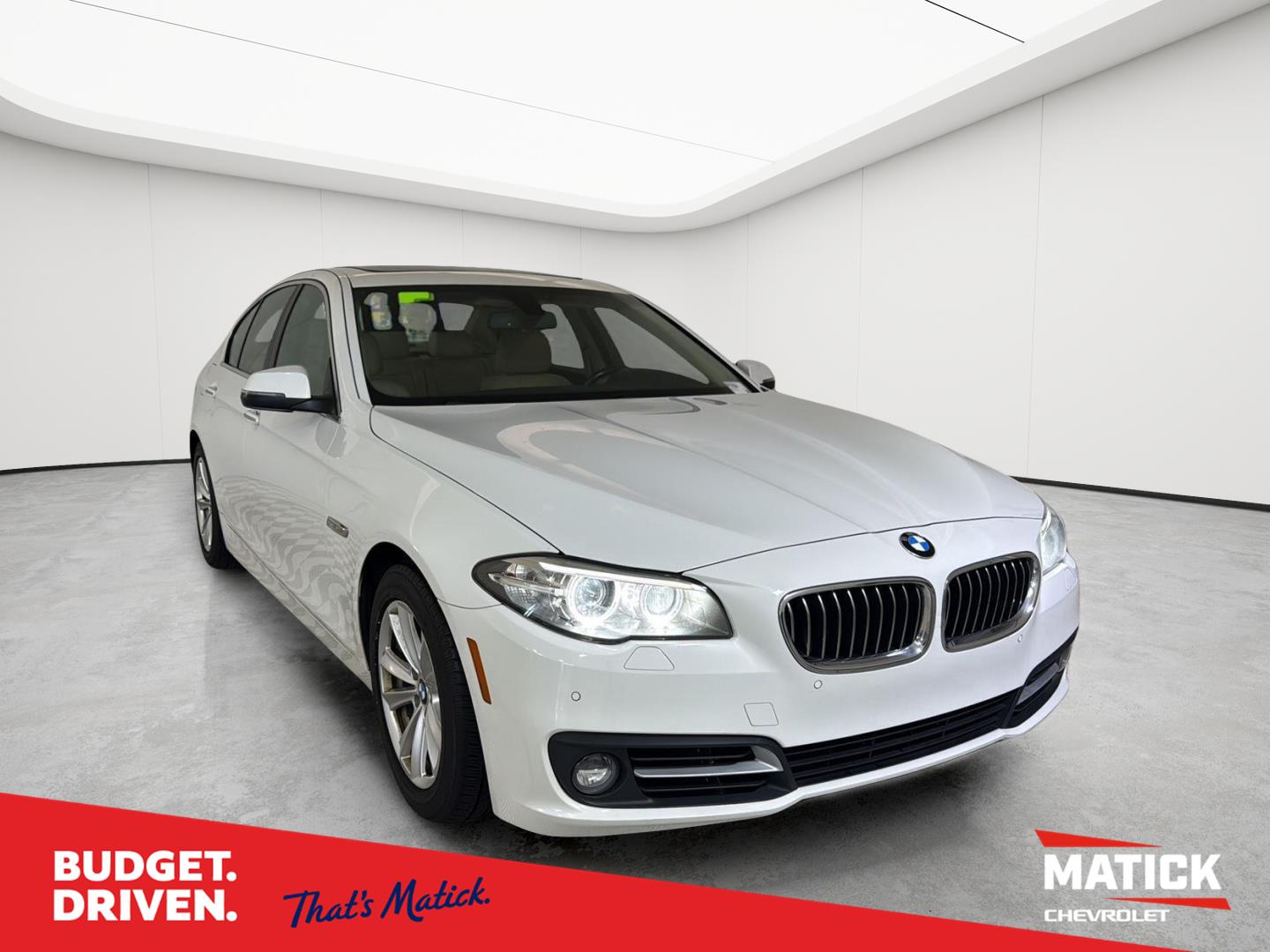 Alpine White 2015 BMW 5 Series Sedan All-Wheel Drive 8-Speed Automatic