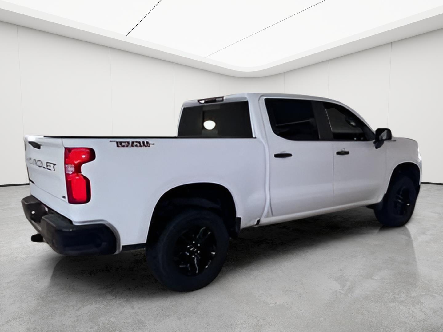 View vehicle photo 3