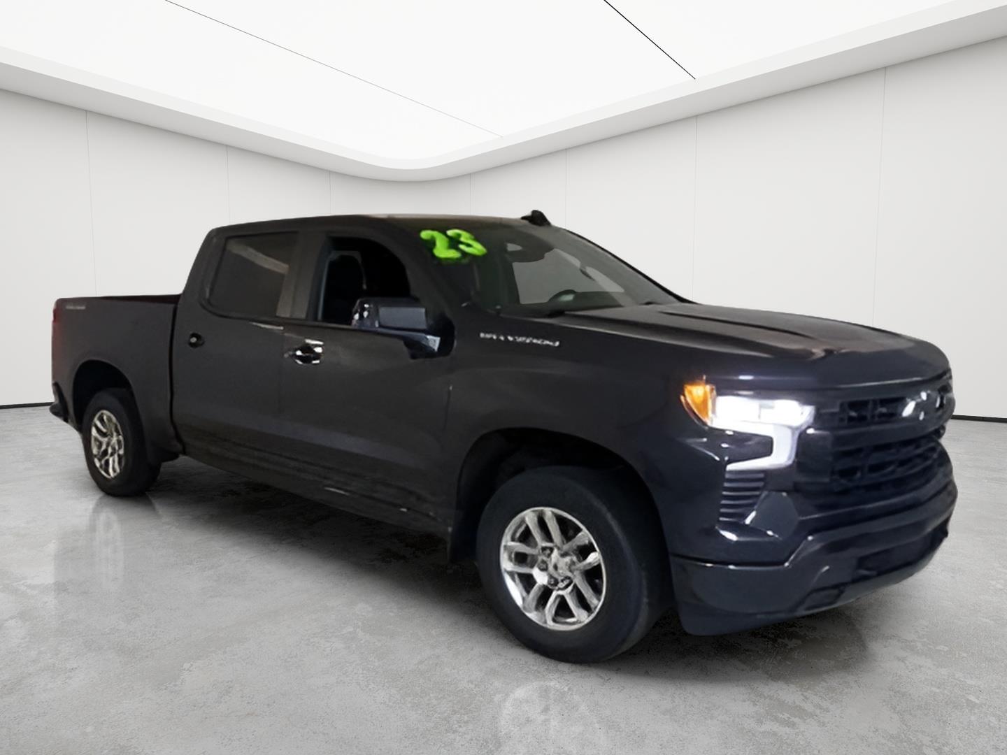 View vehicle photo 2