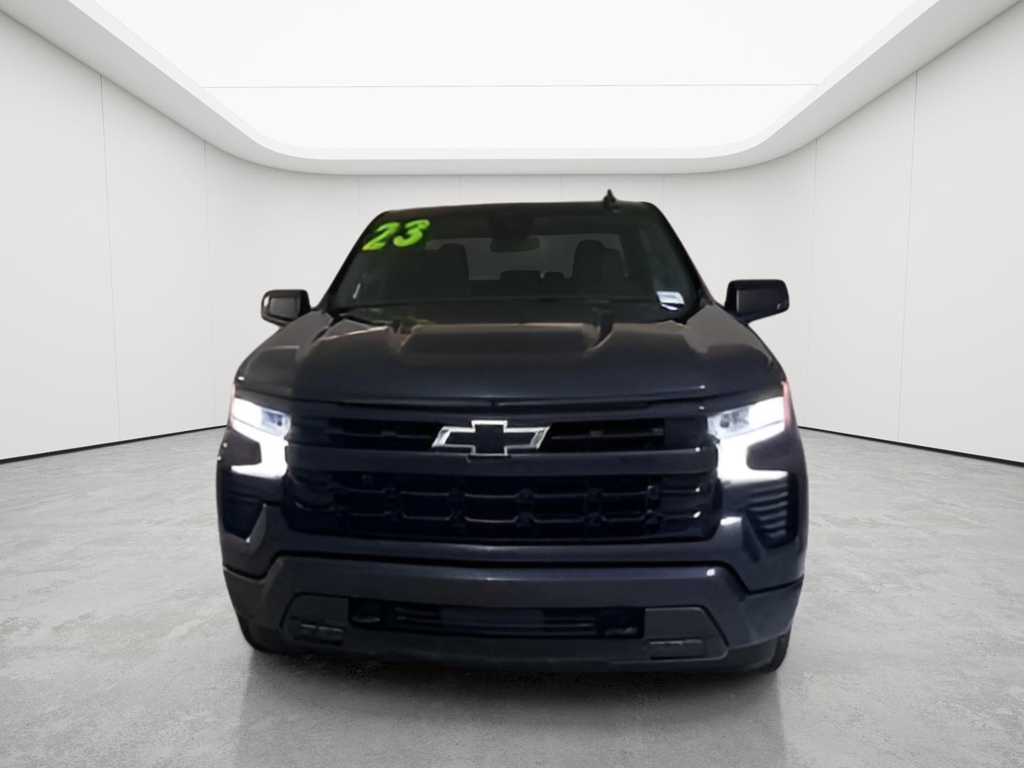 View vehicle photo 3