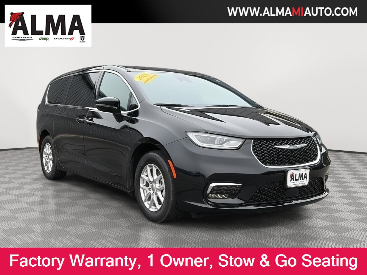 Diamond Black Crystal Pearlcoat 2025 Chrysler Pacifica Minivan Front-Wheel Drive 9-Speed Automatic