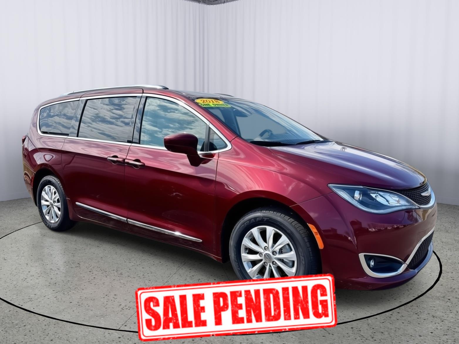 Velvet Red Pearlcoat 2018 Chrysler Pacifica Touring L Plus FWD Minivan Front-Wheel Drive 9-Speed Automatic