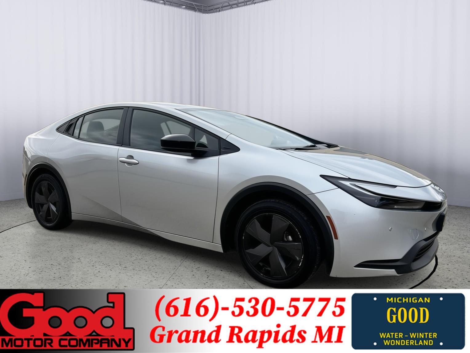 Gray 2024 Toyota Prius LE FWD Hatchback Front-Wheel Drive Continuously Variable Transmission