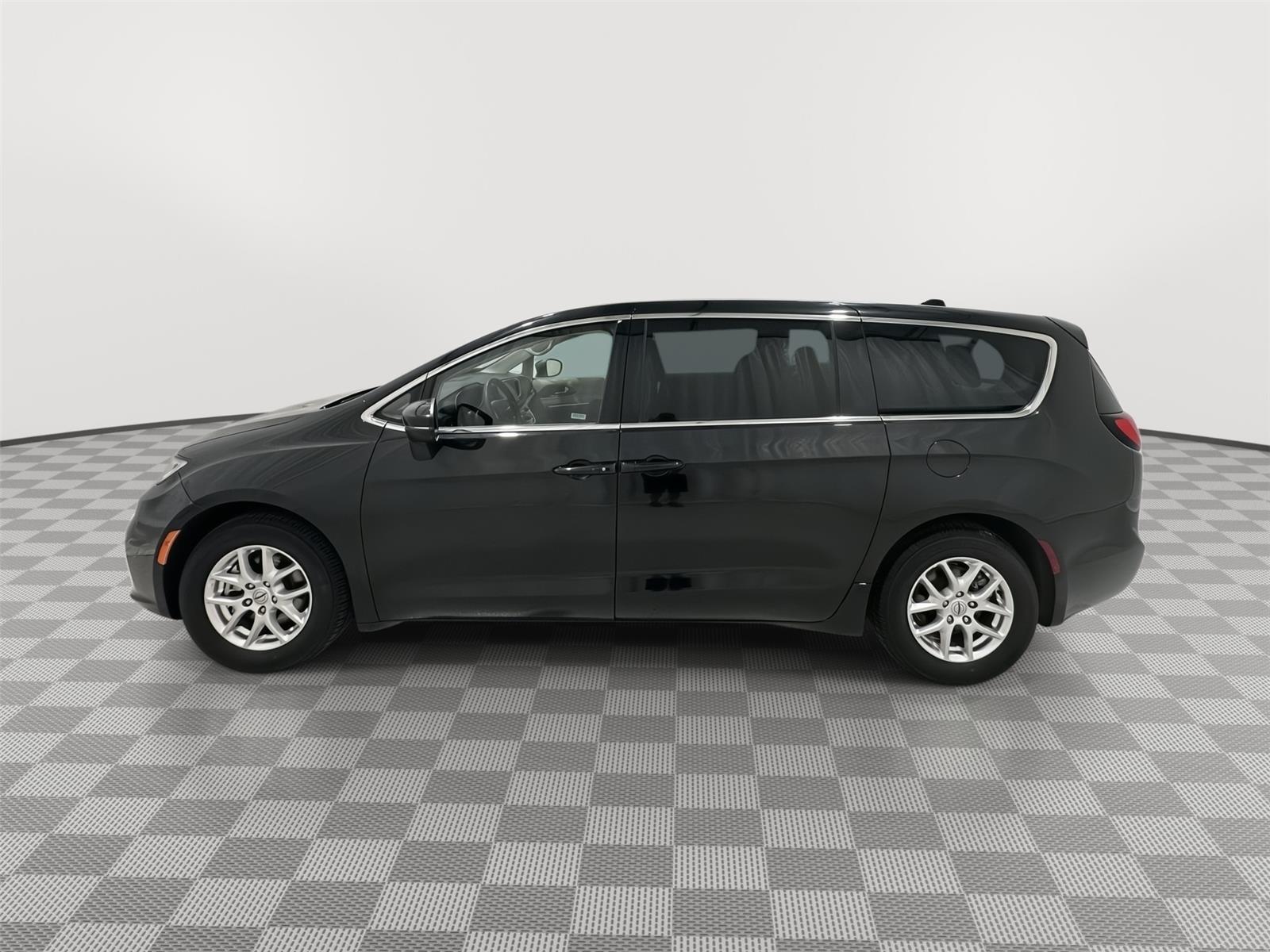 Used 2023 Chrysler Pacifica Touring L with VIN 2C4RC1BG2PR546815 for sale in Alexandria, Minnesota