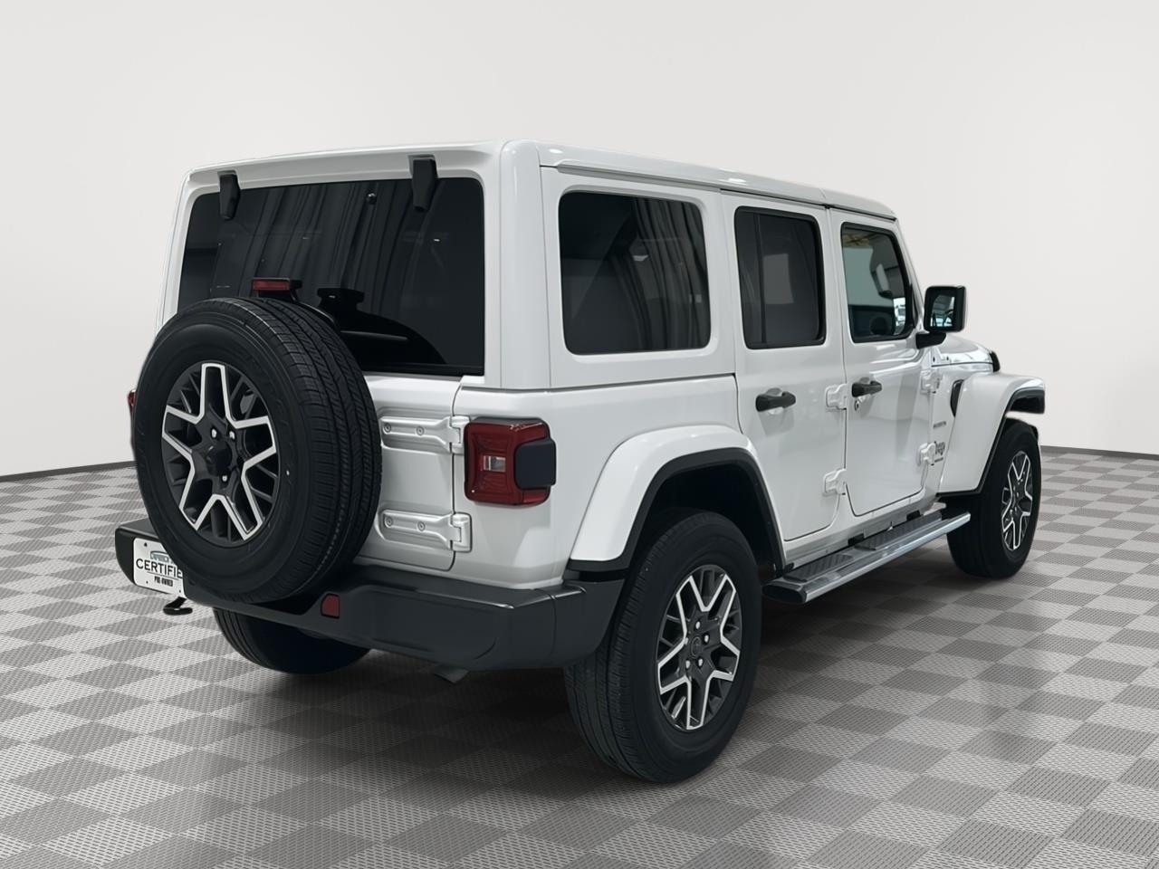 View vehicle photo 5