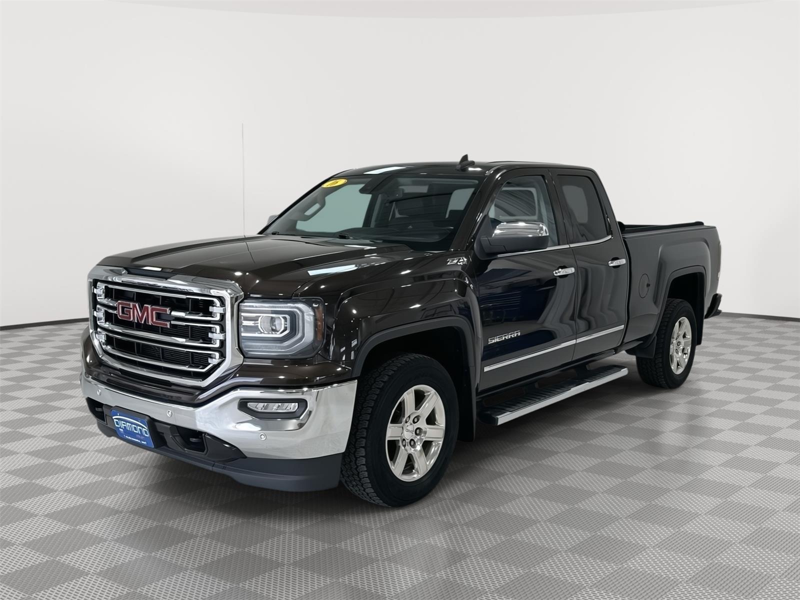 Mahogany Metallic 2016 GMC Sierra 1500 Pickup Truck Four-Wheel Drive 8-Speed Automatic