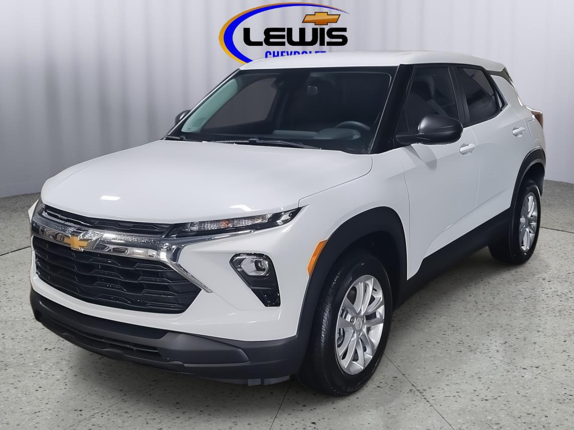 Summit White 2026 Chevrolet Trailblazer SUV / Crossover Four-Wheel Drive 9-Speed Automatic