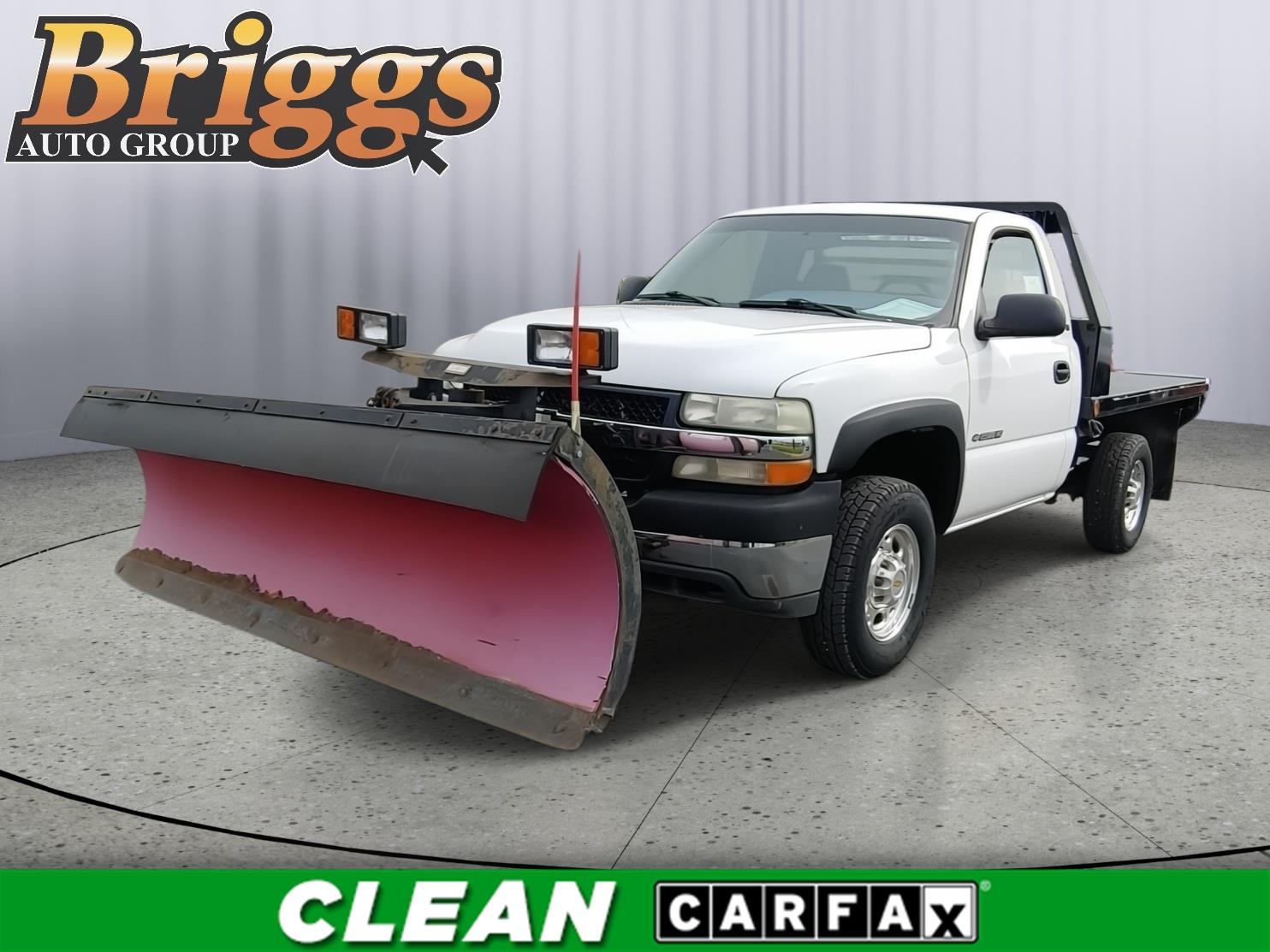 Summit White 2002 Chevrolet Silverado 2500HD Pickup Truck Four-Wheel Drive 4-Speed Automatic Overdrive