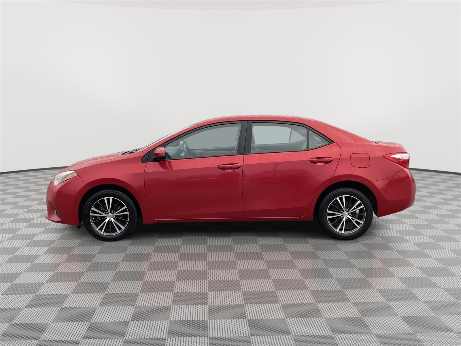 Used 2016 Toyota Corolla LE Plus Sedan for sale in Lincoln NE