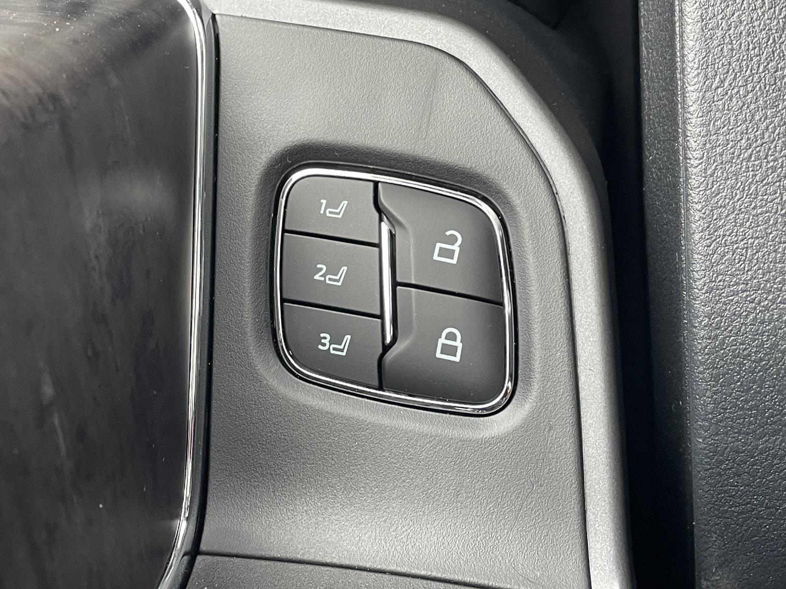 New 2025 Ford Super Duty F-250 SRW for sale in Lincoln NE