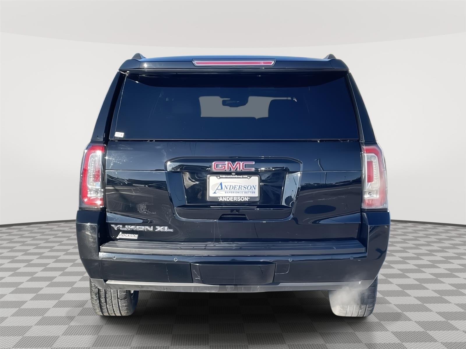 Used 2015 GMC Yukon XL SLT SUV for sale in Lincoln NE