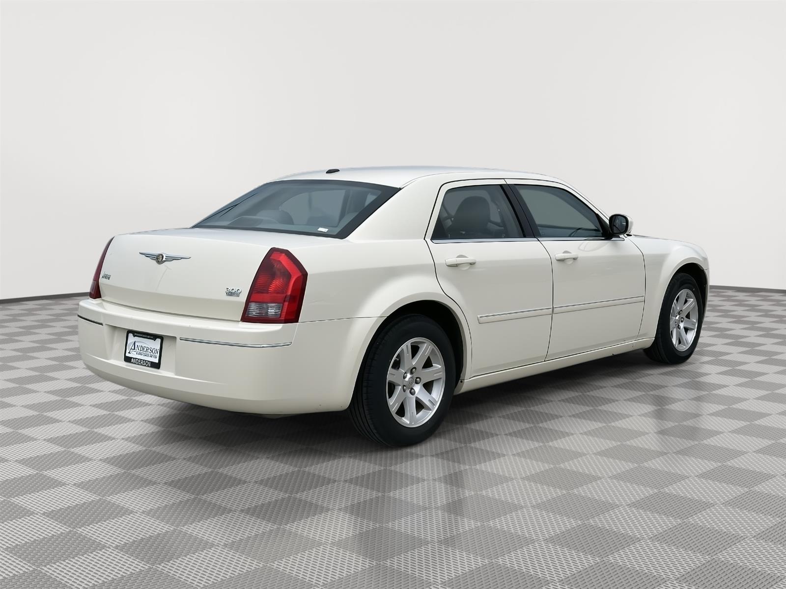 Used 2006 Chrysler 300 Touring Sedan for sale in Lincoln NE