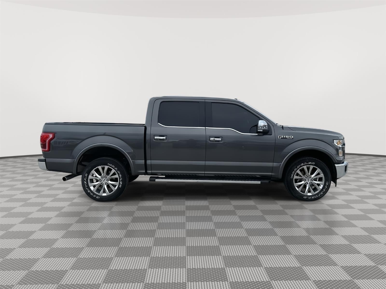 Used 2017 Ford F-150 Lariat Crew Cab Truck for sale in Lincoln NE